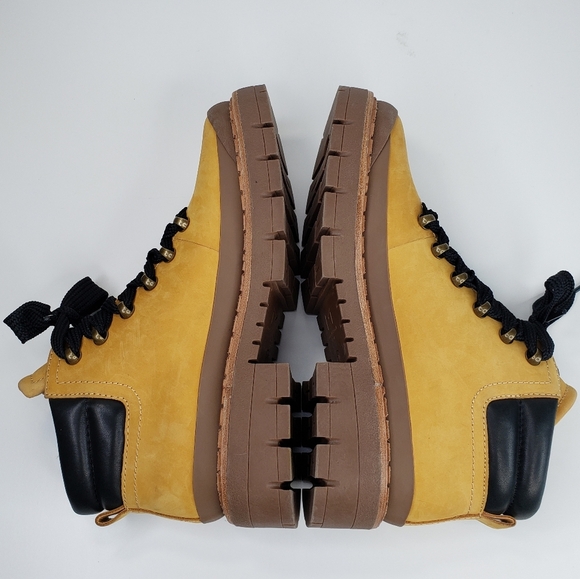 Marc Fisher LTD CLcairy Tan/Yellow Suede Lace up Hiking Outdoor Boots Sz 9.5M - Picture 6 of 10